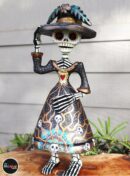Catrina Alebrije, Catrina Sculpture, Wood copal sculpture, Dia de los Muertos Alebrije, Oaxaca Catrina, Mexican Alebrije. 12 inches