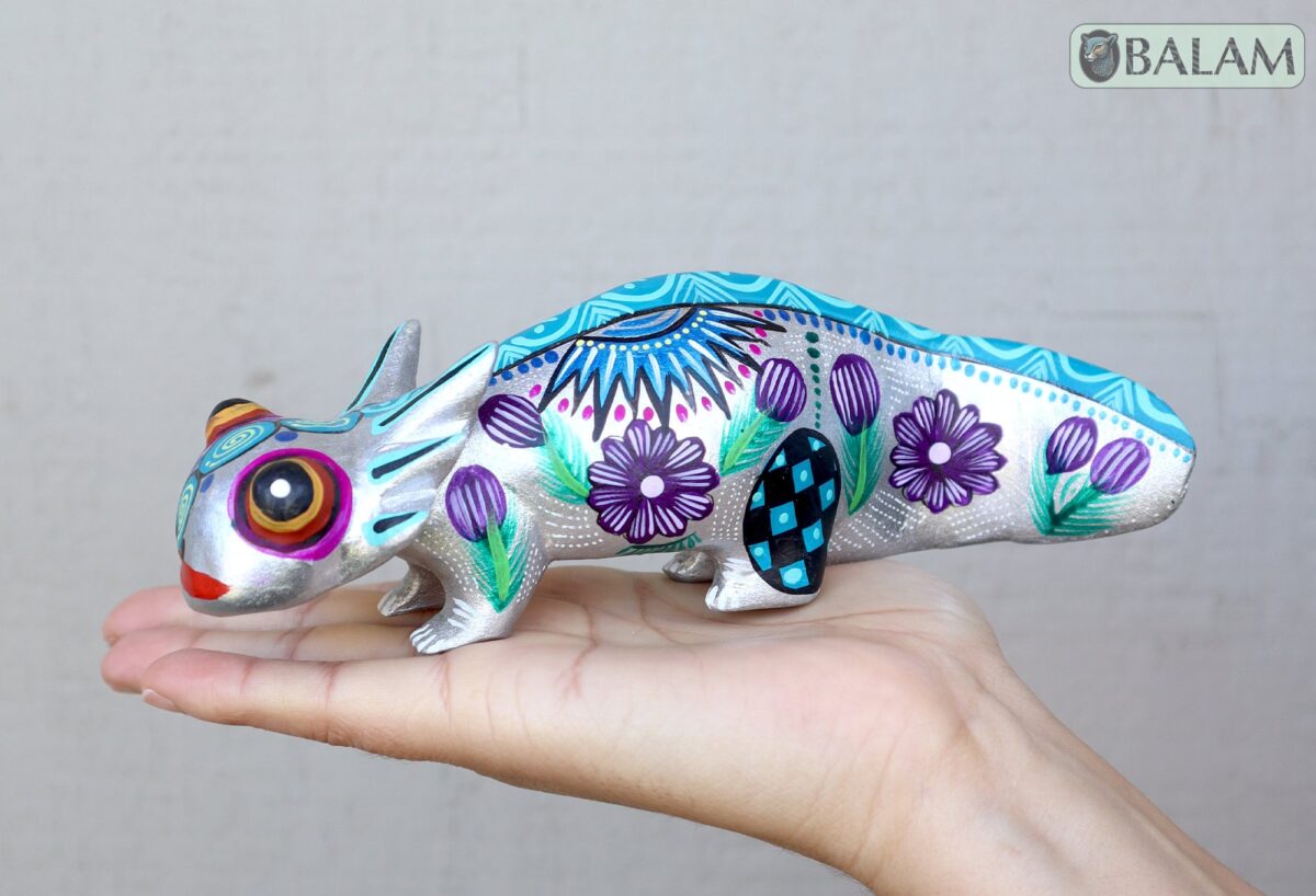 Alebrije from Oaxaca, alebrije, Copal wood sculpture, Axolotl alebrije, Ajolote, Salamander, Cute axolotl alebrije, Metallic colors, Axolotl - Image 3