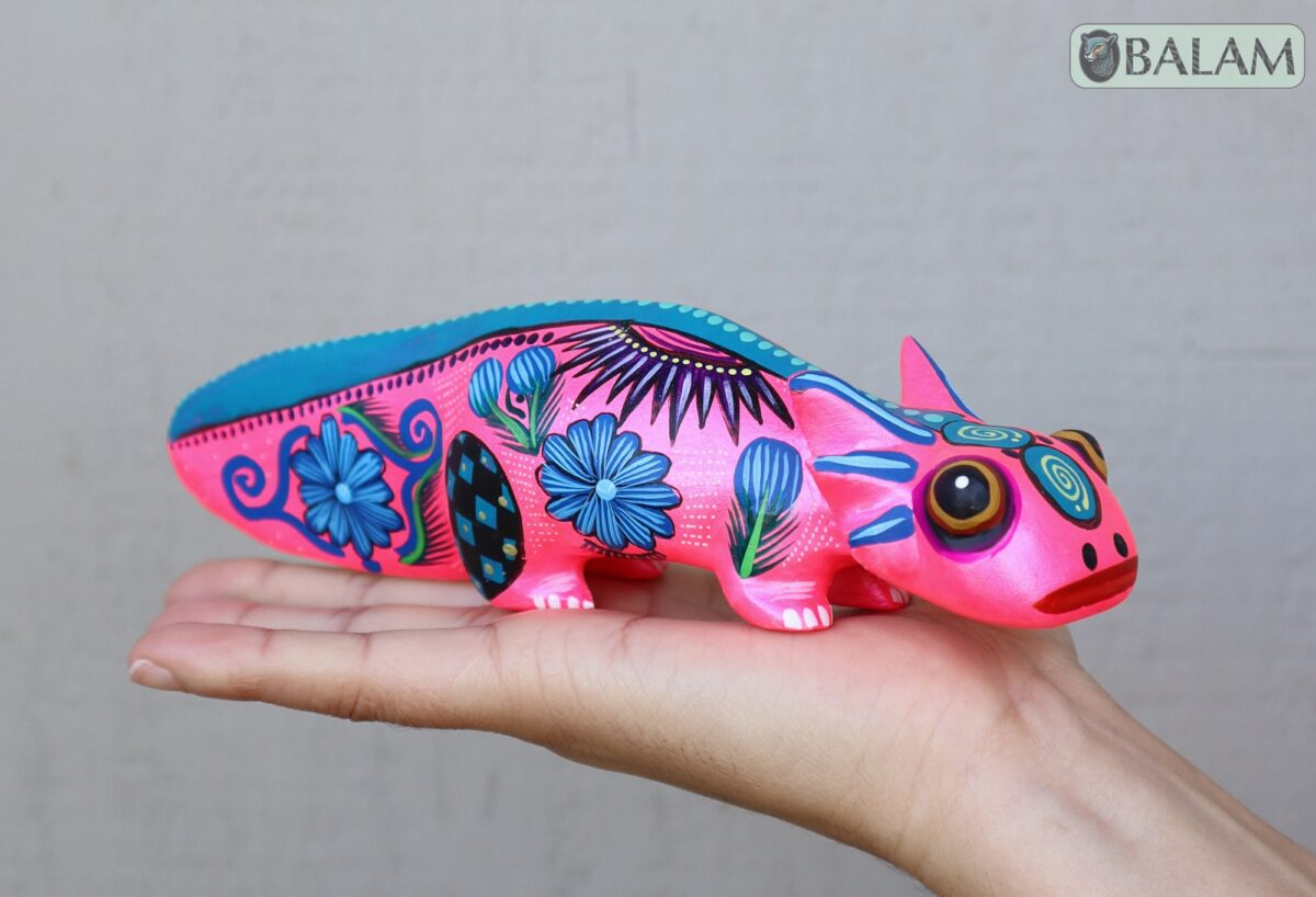 Alebrije from Oaxaca, alebrije, Copal wood sculpture, Axolotl alebrije, Ajolote, Salamander, Cute axolotl alebrije, Metallic colors, Axolotl - Image 6