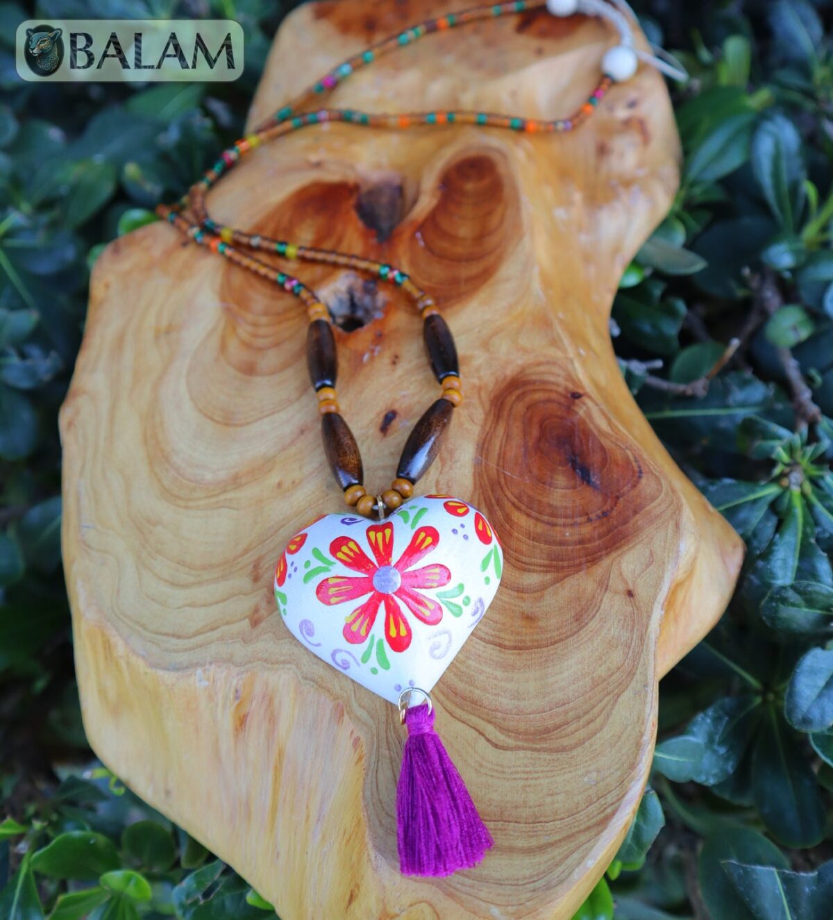 Alebrije hearts, Alebrije wooden necklace, Hand painted heart, alebrije de Corazón, Wood Art, Hummingbird alebrije necklace, heart necklace. - Image 2