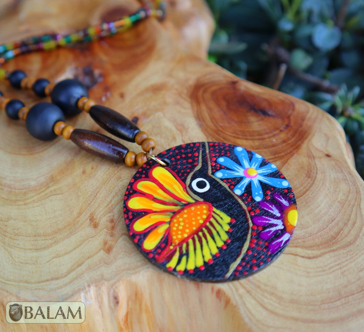 Alebrije hearts, Alebrije wooden necklace, Hand painted heart, alebrije de Corazón, Wood Art, Hummingbird alebrije necklace, heart necklace.