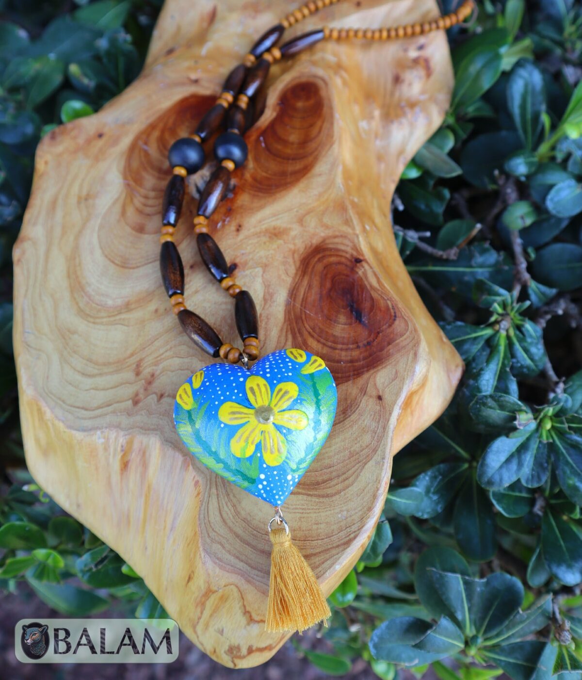 Alebrije hearts, Alebrije wooden necklace, Hand painted heart, alebrije de Corazón, Wood Art, heart necklace, Alebrije necklaces. - Image 2