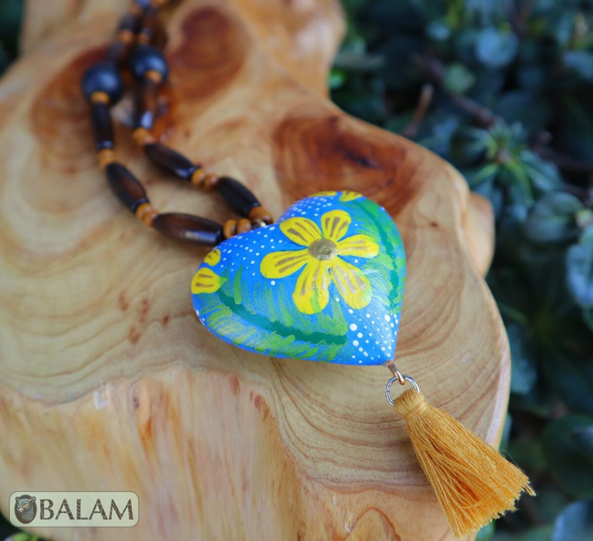 Alebrije hearts, Alebrije wooden necklace, Hand painted heart, alebrije de Corazón, Wood Art, heart necklace, Alebrije necklaces.