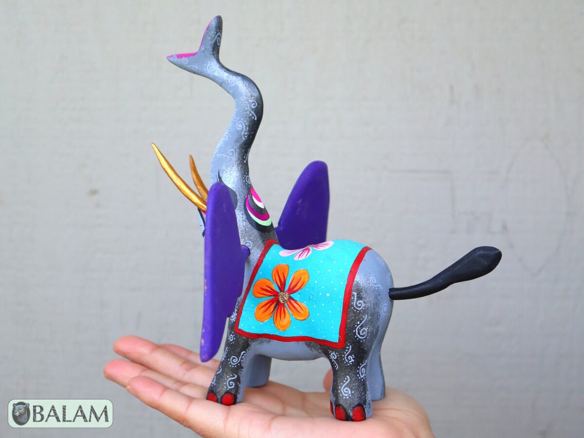 Elefantito alebrije, Cute little elephant, elephant Alebrije from Oaxaca, elephant alebrije, Copal wood sculpture, Wood Art, Alebrije art. - Image 5