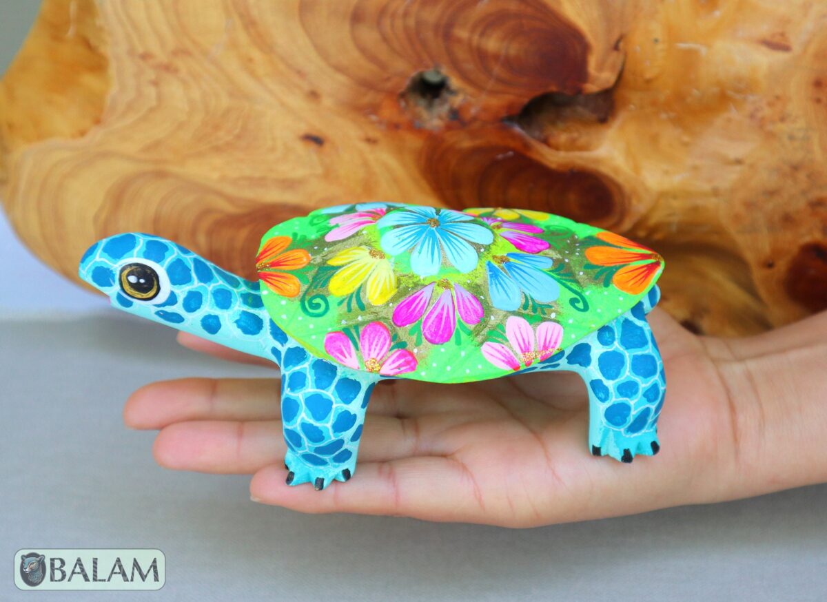 Turtle alebrije, Tortuga alebrije, Tortoise Alebrije from Oaxaca, animal alebrije, Copal wood sculpture, Wood Art, Alebrije art - Image 9