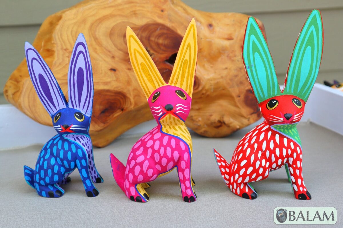 Rabbit alebrije, Conejito, Alebrije from Oaxaca, Bunny alebrije, Copal wood sculpture, Wood Art, Alebrije art, Rabbit, Rabbit Alebrije.