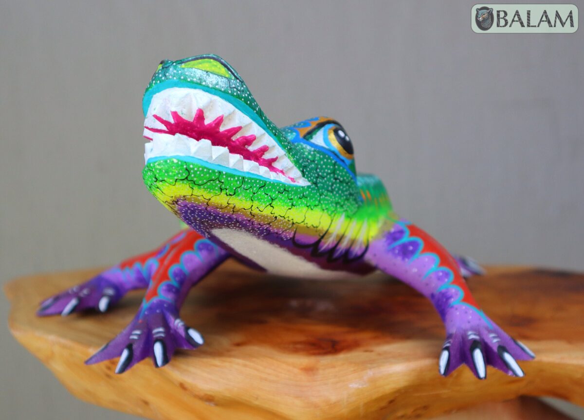 Cocodrilo alebrije, unique crocodile, Crocodile Alebrije from Oaxaca, Alligator, Copal wood sculpture, Alebrijes, Metallic colors. - Image 4