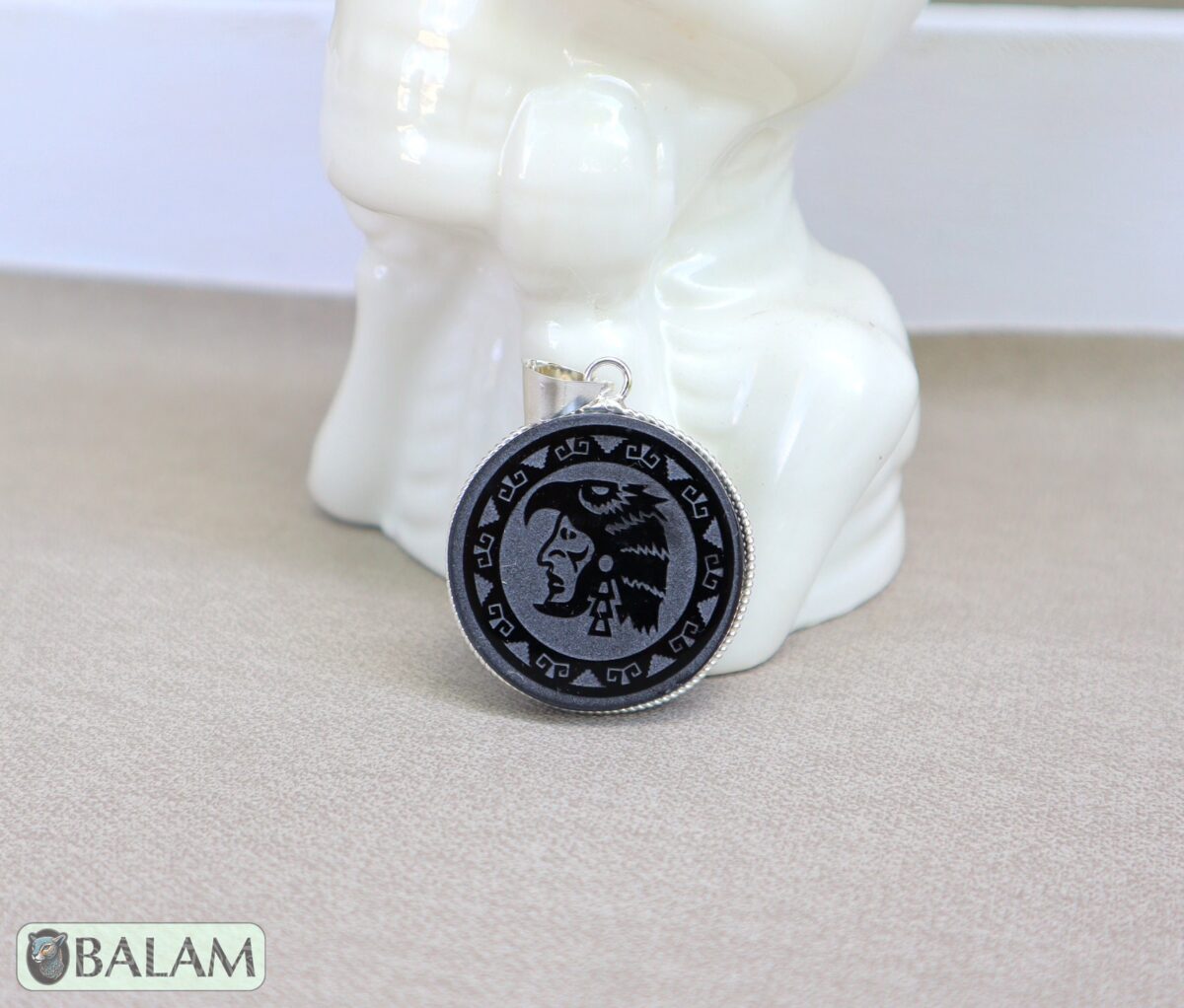 Obsidian pendant, stone necklace, Obsiana Mexica, Mexica necklace, Obsidian pendant and silver. Engraved Eagle warrior, Jaguar, Eclipse. - Image 3