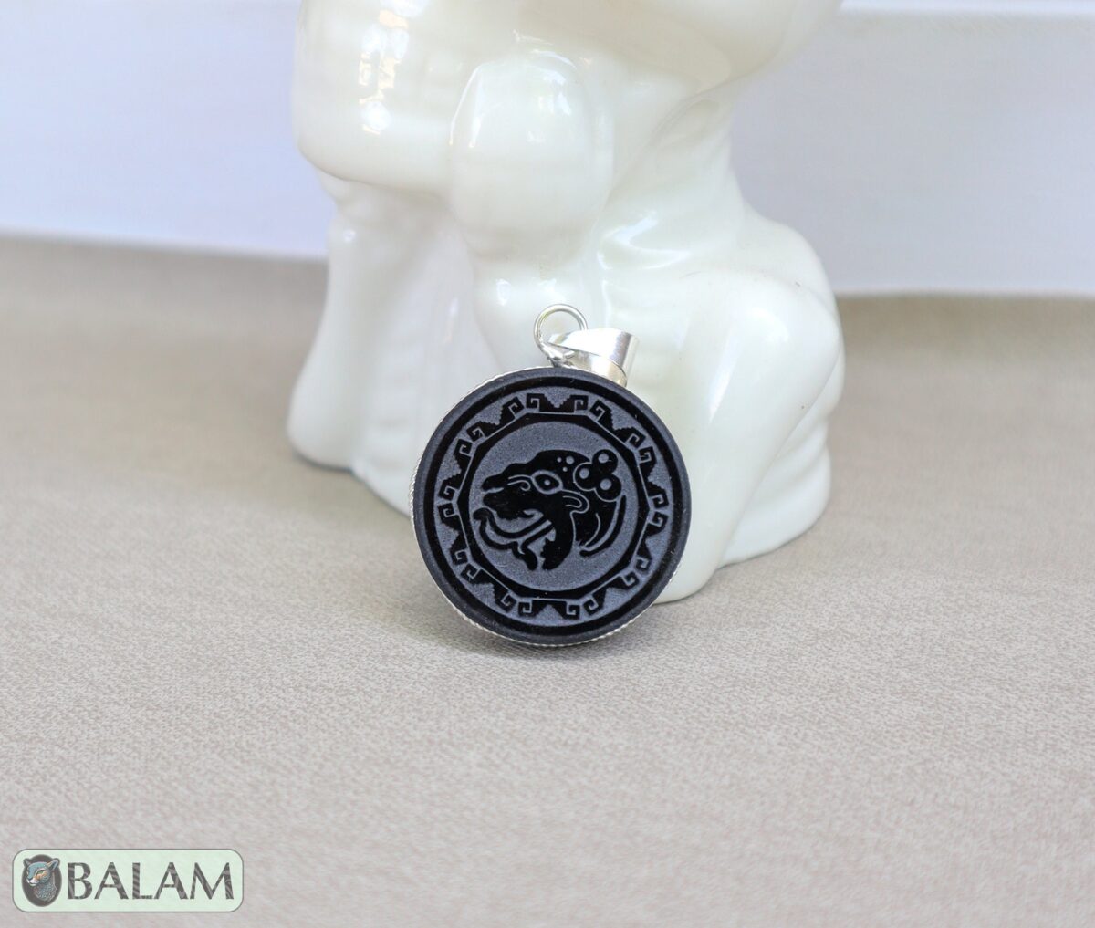 Obsidian pendant, stone necklace, Obsiana Mexica, Mexica necklace, Obsidian pendant and silver. Engraved Eagle warrior, Jaguar, Eclipse. - Image 4