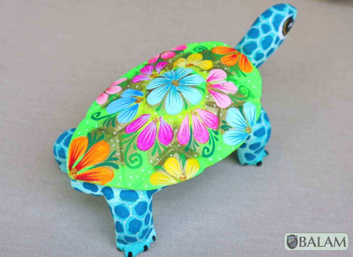 Turtle alebrije, Tortuga alebrije, Tortoise Alebrije from Oaxaca, animal alebrije, Copal wood sculpture, Wood Art, Alebrije art - Image 7