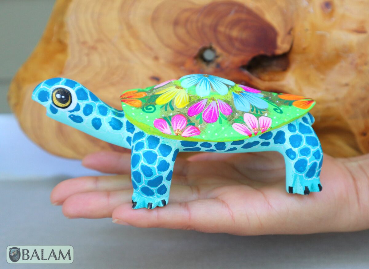 Turtle alebrije, Tortuga alebrije, Tortoise Alebrije from Oaxaca, animal alebrije, Copal wood sculpture, Wood Art, Alebrije art - Image 8