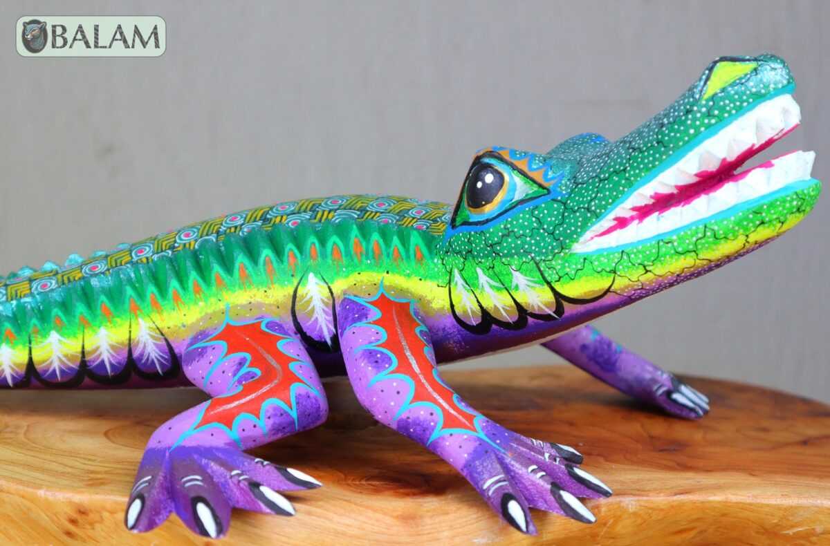 Cocodrilo alebrije, unique crocodile, Crocodile Alebrije from Oaxaca, Alligator, Copal wood sculpture, Alebrijes, Metallic colors. - Image 6