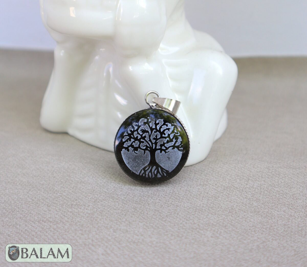 Obsidian pendant, stone necklace, Obsiana Mexica, Obsidian pendant and silver. Engraved Tree of life, flower of life, Hummingbird. - Image 5
