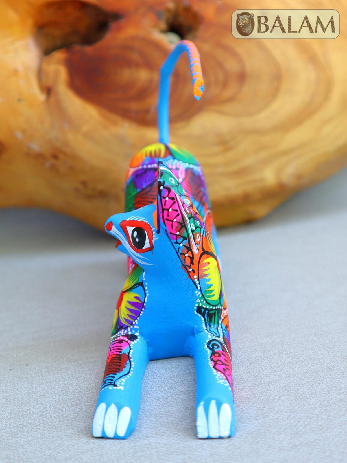 Cat alebrije, Unique cat, Alebrije from Oaxaca, Cat alebrije, Copal wood sculpture, Wood Art, Alebrije art, Cat posing alebrije - Image 2