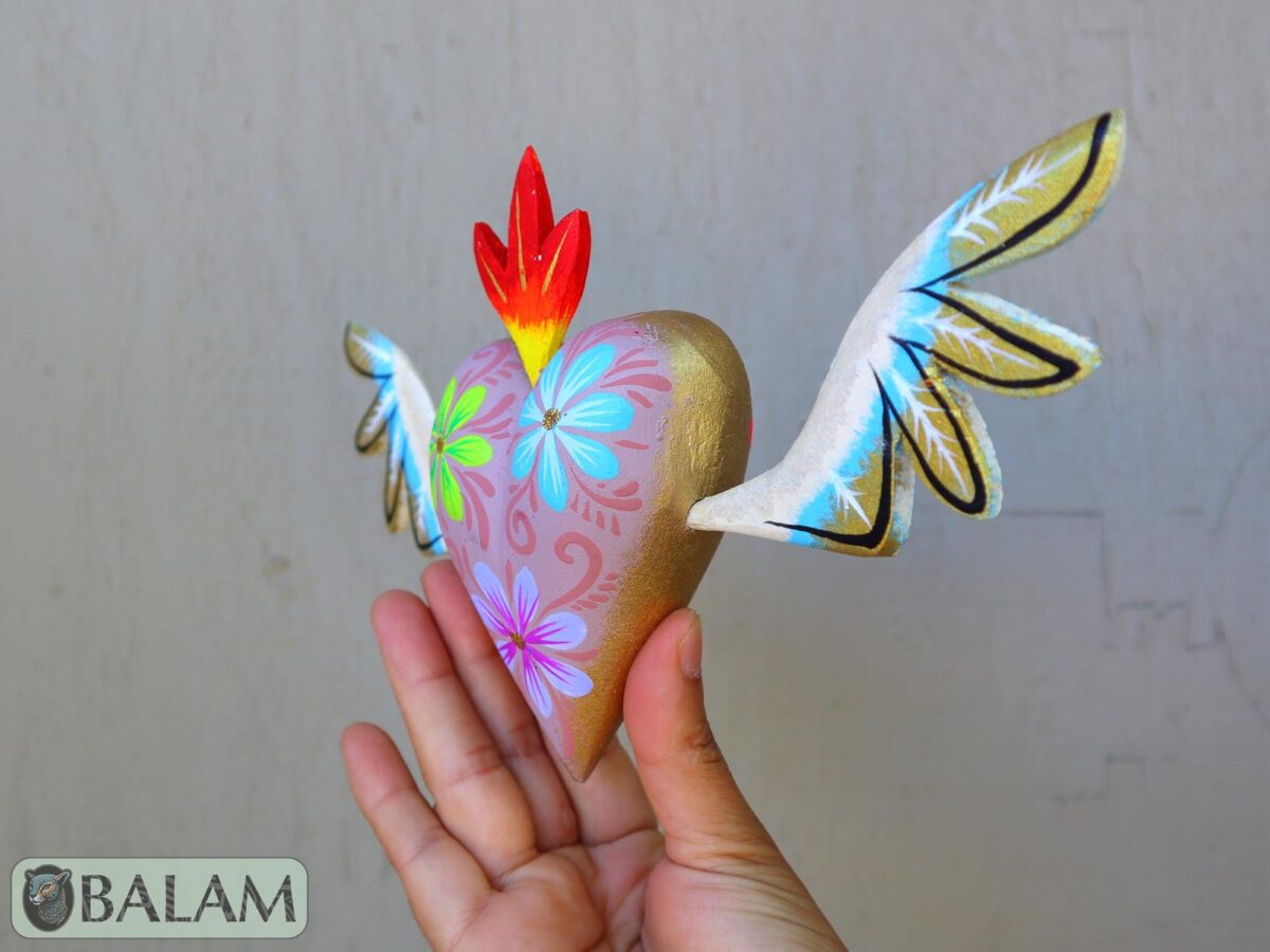 Corazon Sagrado alebrije, corazon sagrado Ornament, heart alebrije, copal wood Oaxaca, sacred hear alebrije ornament, Dia de los Muertos art - Image 5