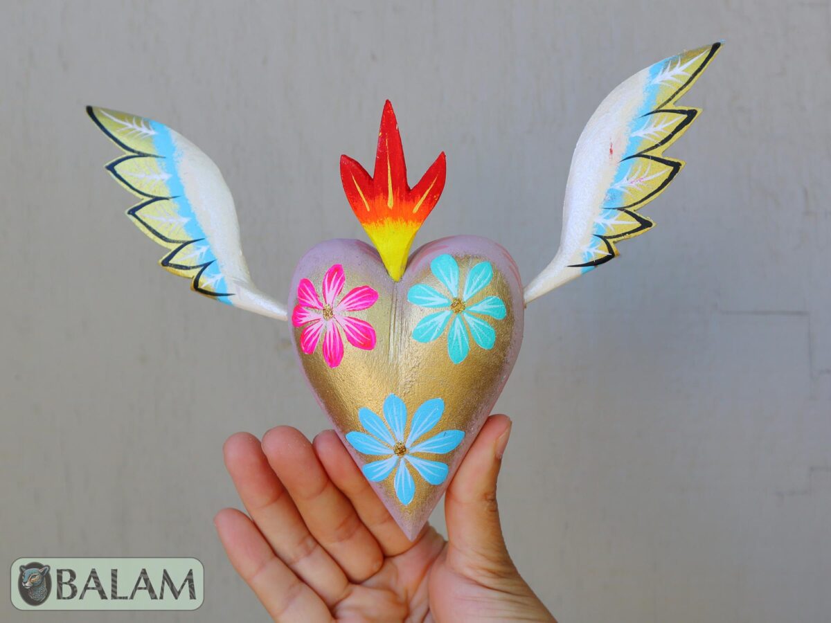 Corazon Sagrado alebrije, corazon sagrado Ornament, heart alebrije, copal wood Oaxaca, sacred hear alebrije ornament, Dia de los Muertos art - Image 4