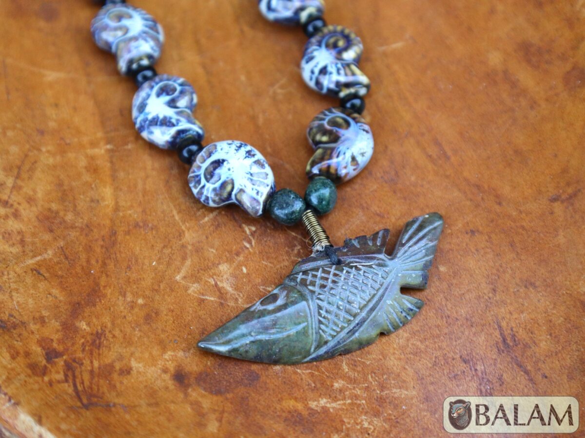 Fish serpentine pendant, ocean necklace, clay beads, Natural serpentine stone, carved stones, Mayan, jasper and wire details, adjustable - Image 3