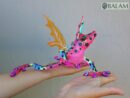 Amazing frog with butterfly wings alebrije, huge frog alebrije, frog with wings, Oaxaca alebrije art, frog Alebrije.