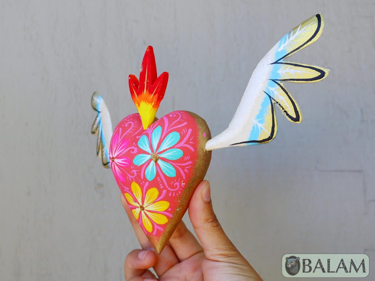 Corazon Sagrado alebrije, corazon sagrado Ornament, heart alebrije, copal wood Oaxaca, sacred hear alebrije ornament, Dia de los Muertos art - Image 2