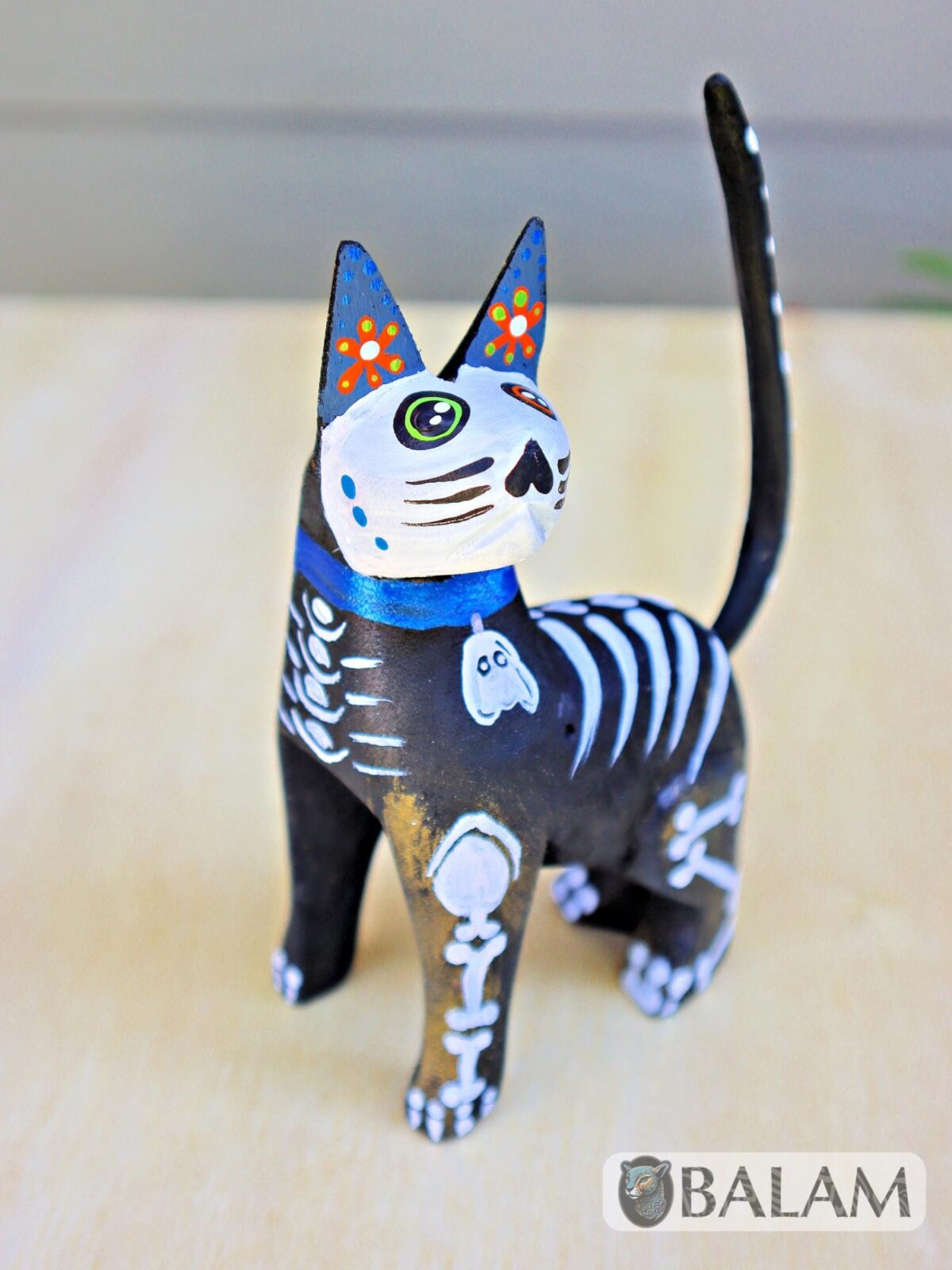 Gatito alebrije, Unique cat, Skeleton alebrije, Alebrije from Oaxaca, Cat skeleton, Copal wood sculpture, Dia de los Muertos collection. - Image 9