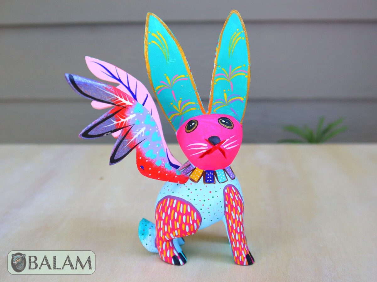 Conejo con alas, Alebrije from Oaxaca, Bunny alebrije, Copal wood sculpture, Bunny, Unique rabbit with wings, Rabbit Alebrije.