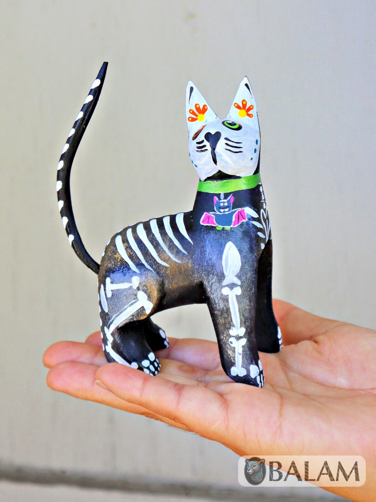 Gatito alebrije, Unique cat, Skeleton alebrije, Alebrije from Oaxaca, Cat skeleton, Copal wood sculpture, Dia de los Muertos collection. - Image 4