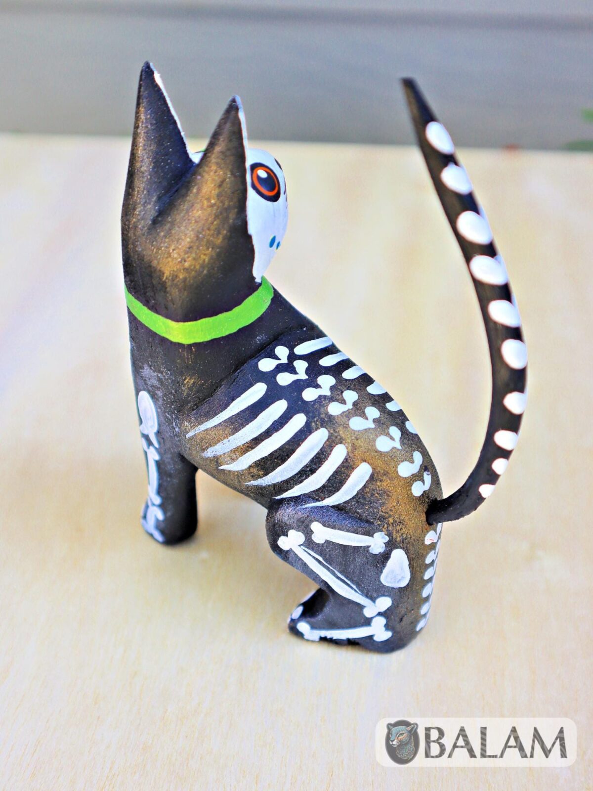 Gatito alebrije, Unique cat, Skeleton alebrije, Alebrije from Oaxaca, Cat skeleton, Copal wood sculpture, Dia de los Muertos collection. - Image 6