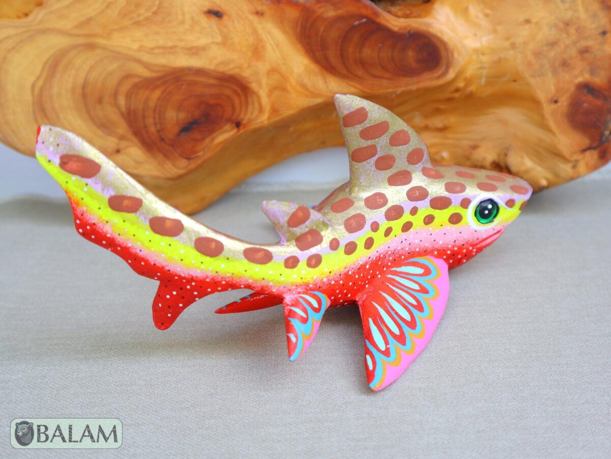 Shark alebrije, Alebrije from Oaxaca, Copal wood sculpture, Alebrije art, Shark sculpture, Alebrije Tiburon, tiburon alebrije, amazing shark - Image 3