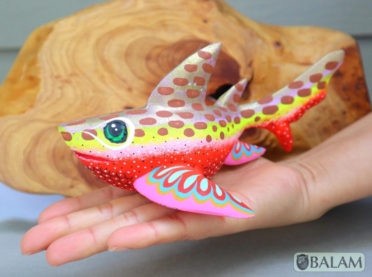 Shark alebrije, Alebrije from Oaxaca, Copal wood sculpture, Alebrije art, Shark sculpture, Alebrije Tiburon, tiburon alebrije, amazing shark - Image 5
