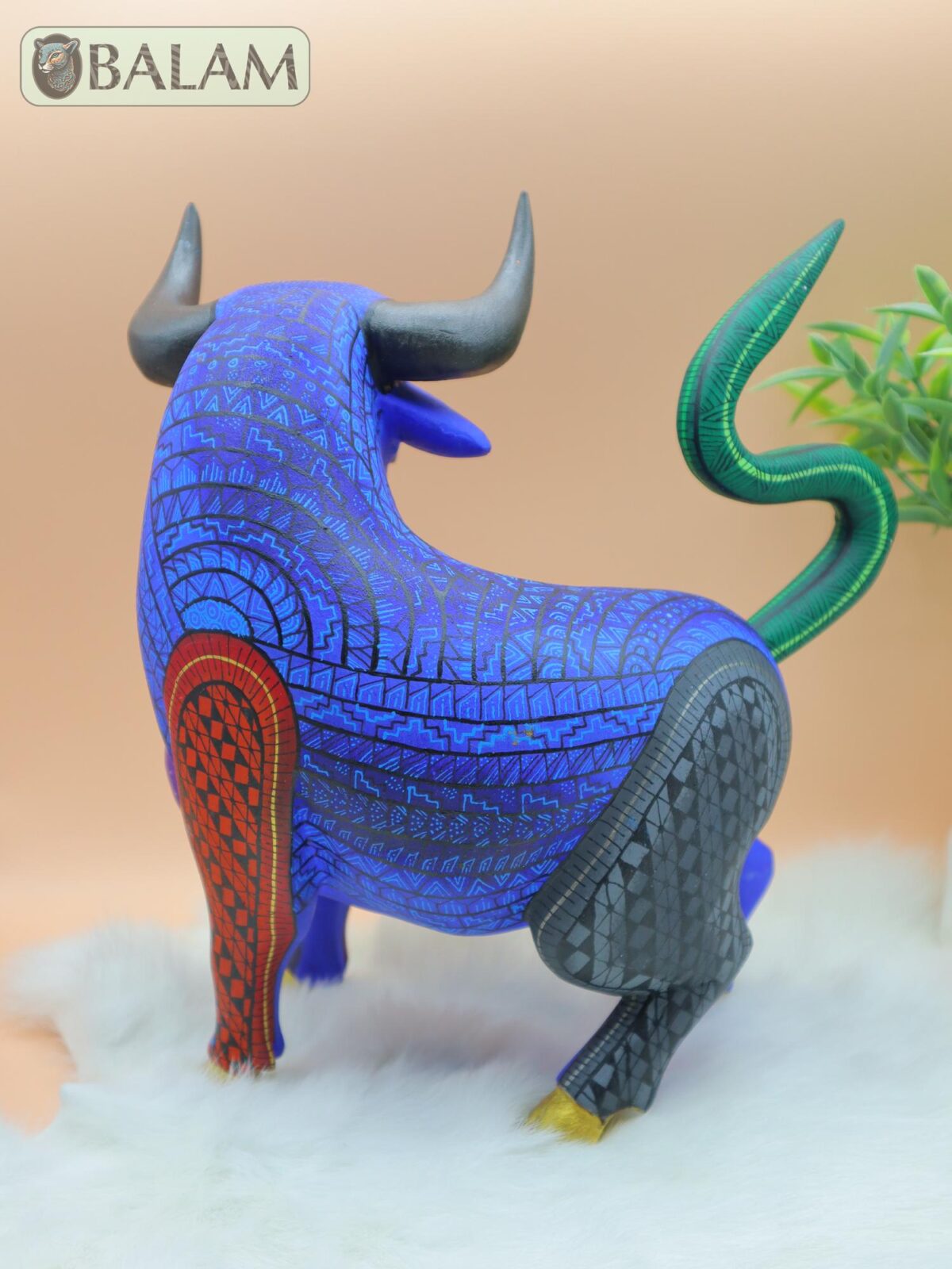 Bull alebrije, Alebrije from Oaxaca, alebrije, Copal wood sculpture, Wood Art, Alebrije art, Toro Alebrije. - Image 7