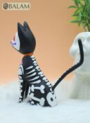 Gatito alebrije, Unique cat, Skeleton alebrije, Alebrije from Oaxaca, Cat skeleton, Copal wood sculpture, Dia de los Muertos collection.