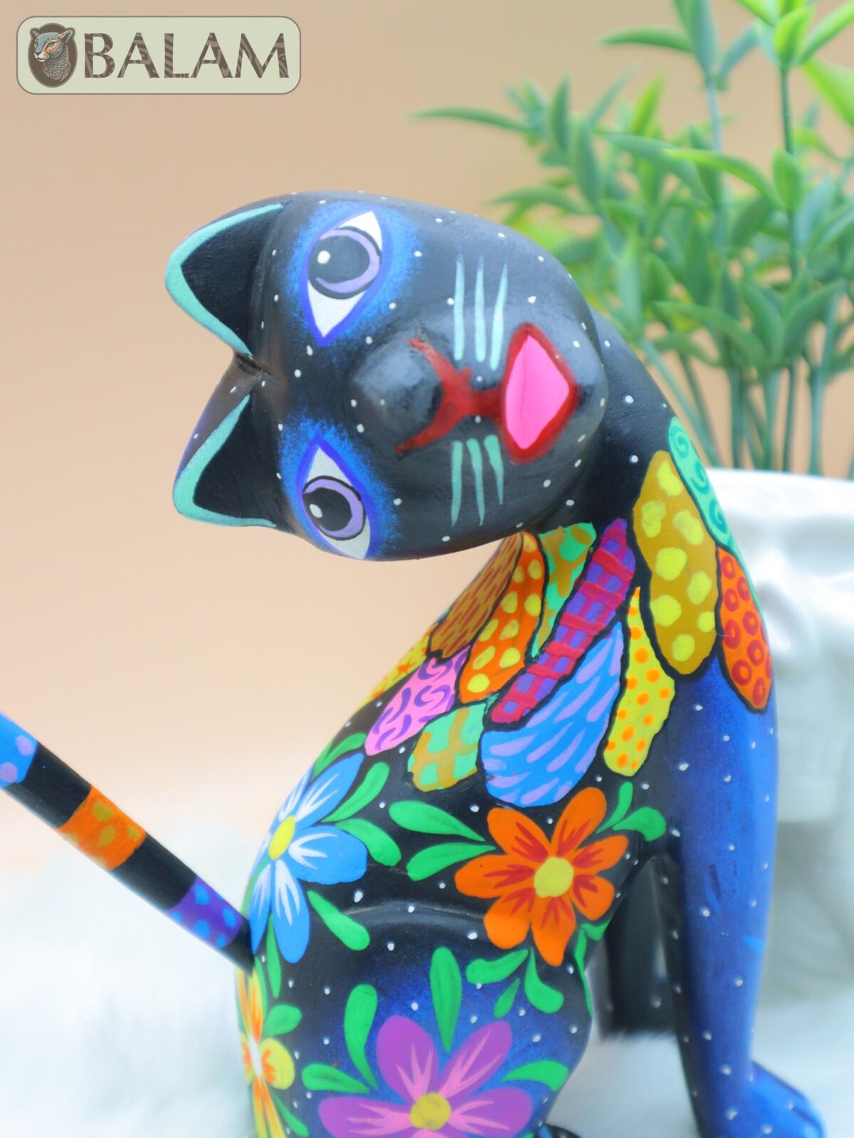 Night Cat alebrije, Gatito alebrije, Alebrije from Oaxaca, Cat alebrije, Copal wood sculpture, Wood Art, Alebrije art. - Image 10