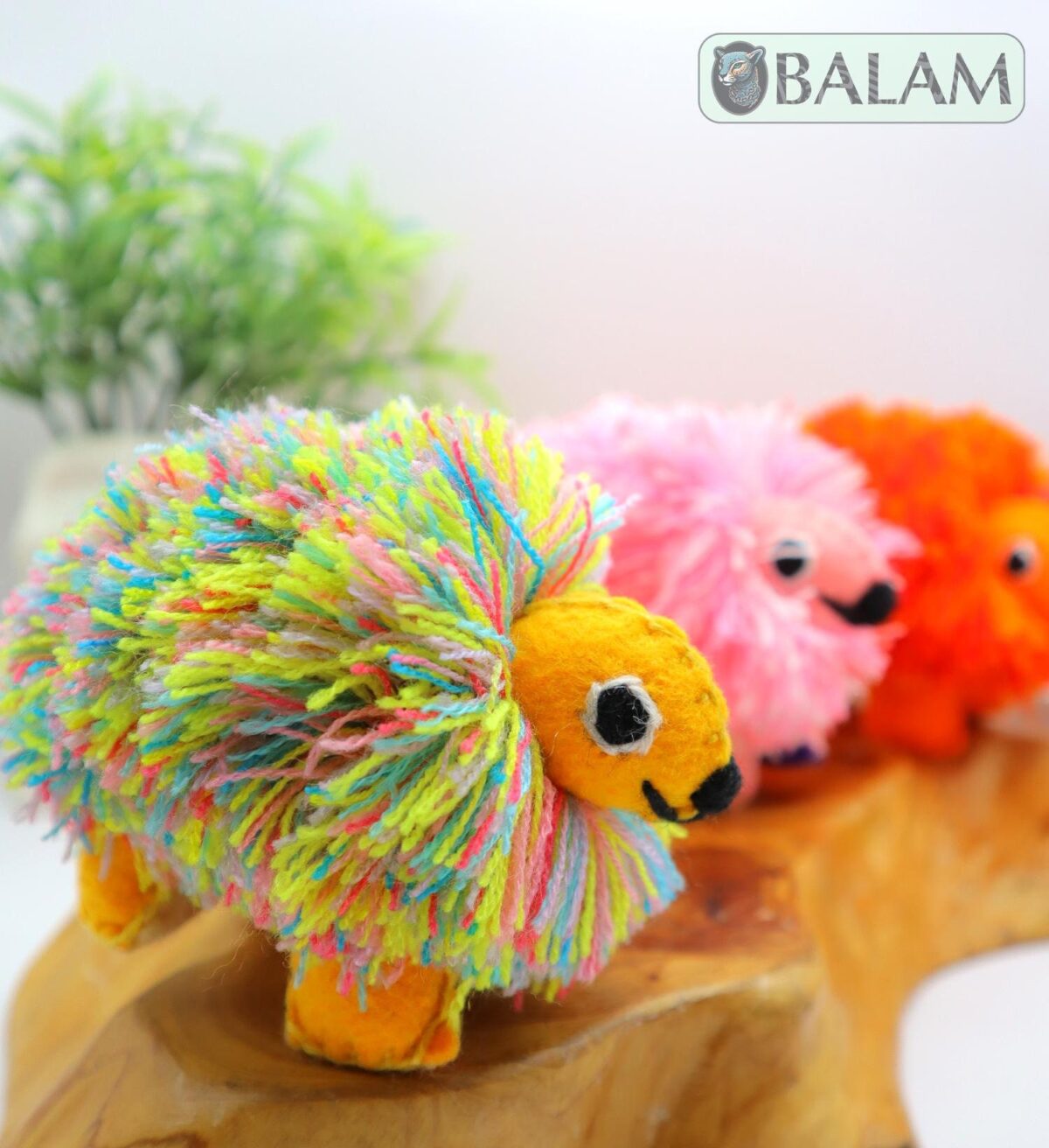 Little porcupine stuffed animal, porcupine stuffed animal, Colorful Mexican handmade plushies. 4'' approx - Image 3