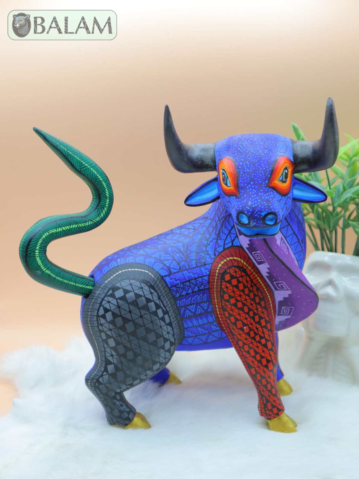Bull alebrije, Alebrije from Oaxaca, alebrije, Copal wood sculpture, Wood Art, Alebrije art, Toro Alebrije. - Image 4