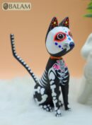 Gatito alebrije, Unique cat, Skeleton alebrije, Alebrije from Oaxaca, Cat skeleton, Copal wood sculpture, Dia de los Muertos collection.