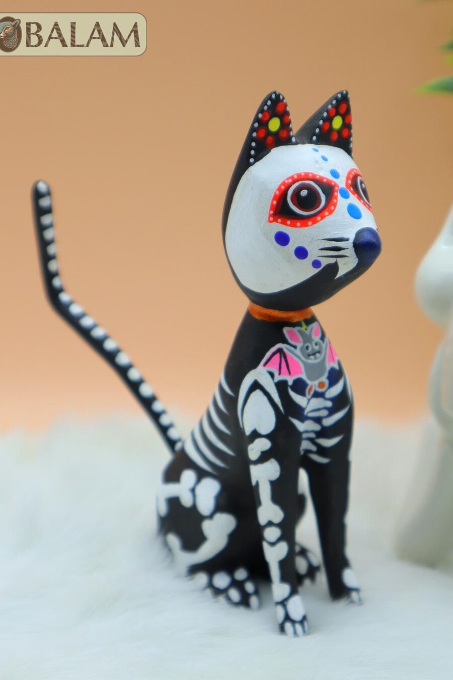 Gatito alebrije, Unique cat, Skeleton alebrije, Alebrije from Oaxaca, Cat skeleton, Copal wood sculpture, Dia de los Muertos collection.