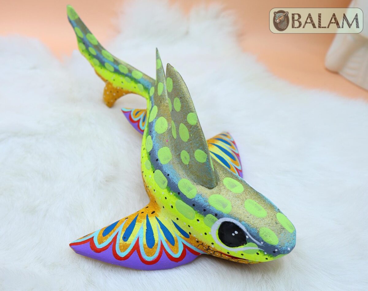 Tiburon alebrije, Shark alebrije, Alebrije from Oaxaca, Copal wood sculpture, Alebrije art, Shark sculpture, tiburon alebrije, amazing shark - Image 4