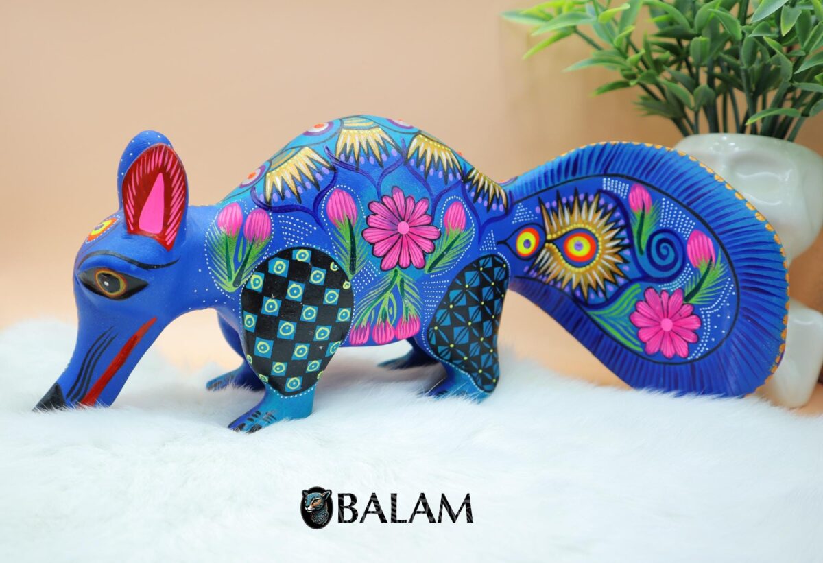 Alebrije from Oaxaca, alebrije, Copal wood sculpture, Wood Art, Alebrije art, anteater, anteater sculpture, anteater alebrije, Oso alebrije - Image 3