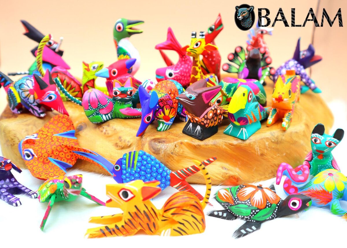 Small alebrije, mini alebrije, Buho alebrije, Doggy, Axolotl, Bunny, Bull, Stingray, snail, Cat, fish Alebrije from Oaxaca, Read description - Image 2