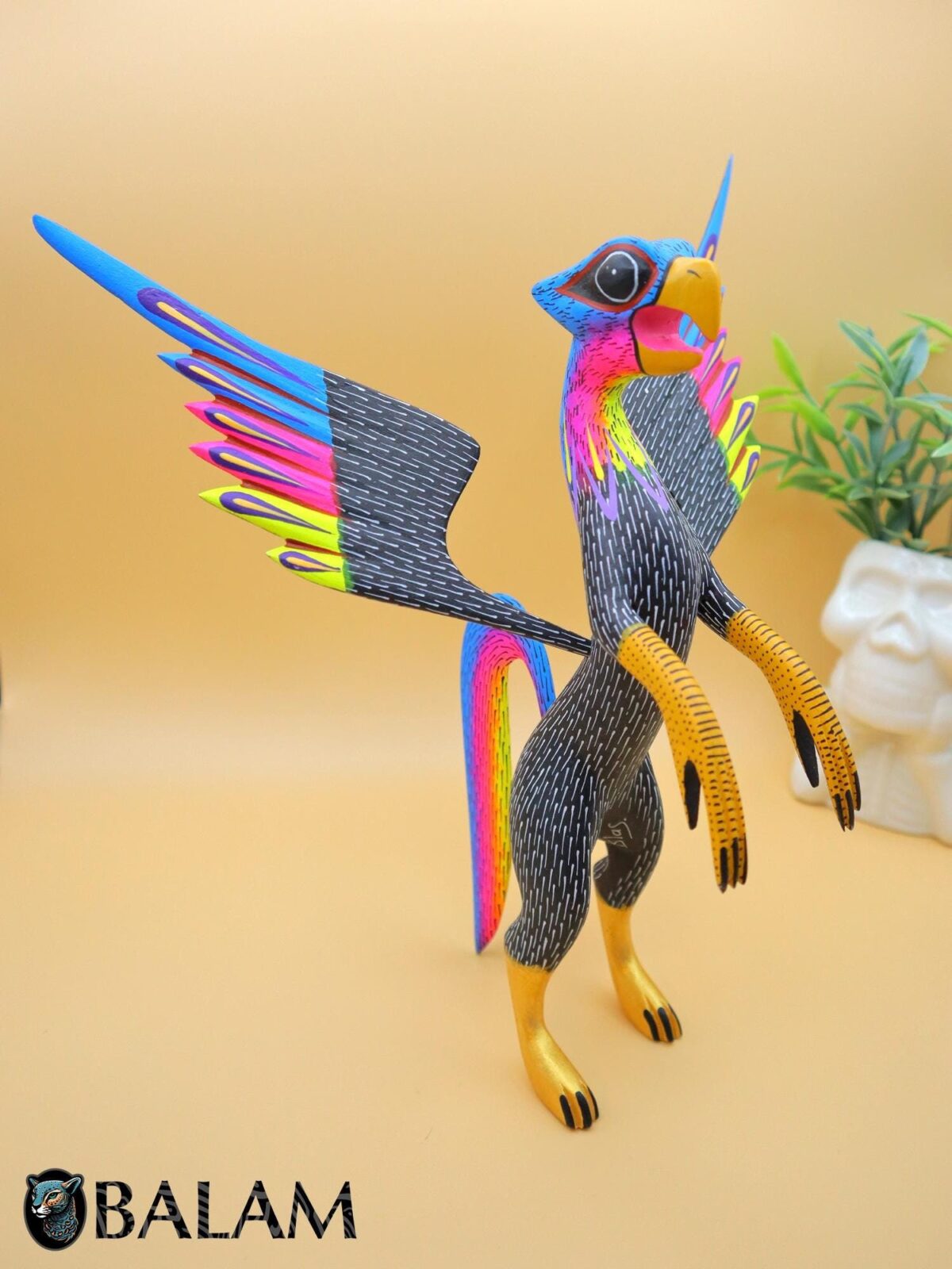 Grifo alebrije, Aguila alebrije, Alebrije from Oaxaca, alebrije, Copal wood sculpture, Wood Art, Alebrije art, Griffin, Phoenix, eagle.