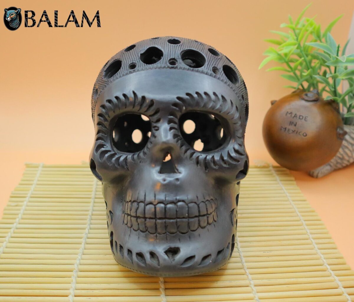 Barro Negro Skull. Black skull decor. Rustic handmade Skull. San Bartolo, Oaxaca. - Image 3
