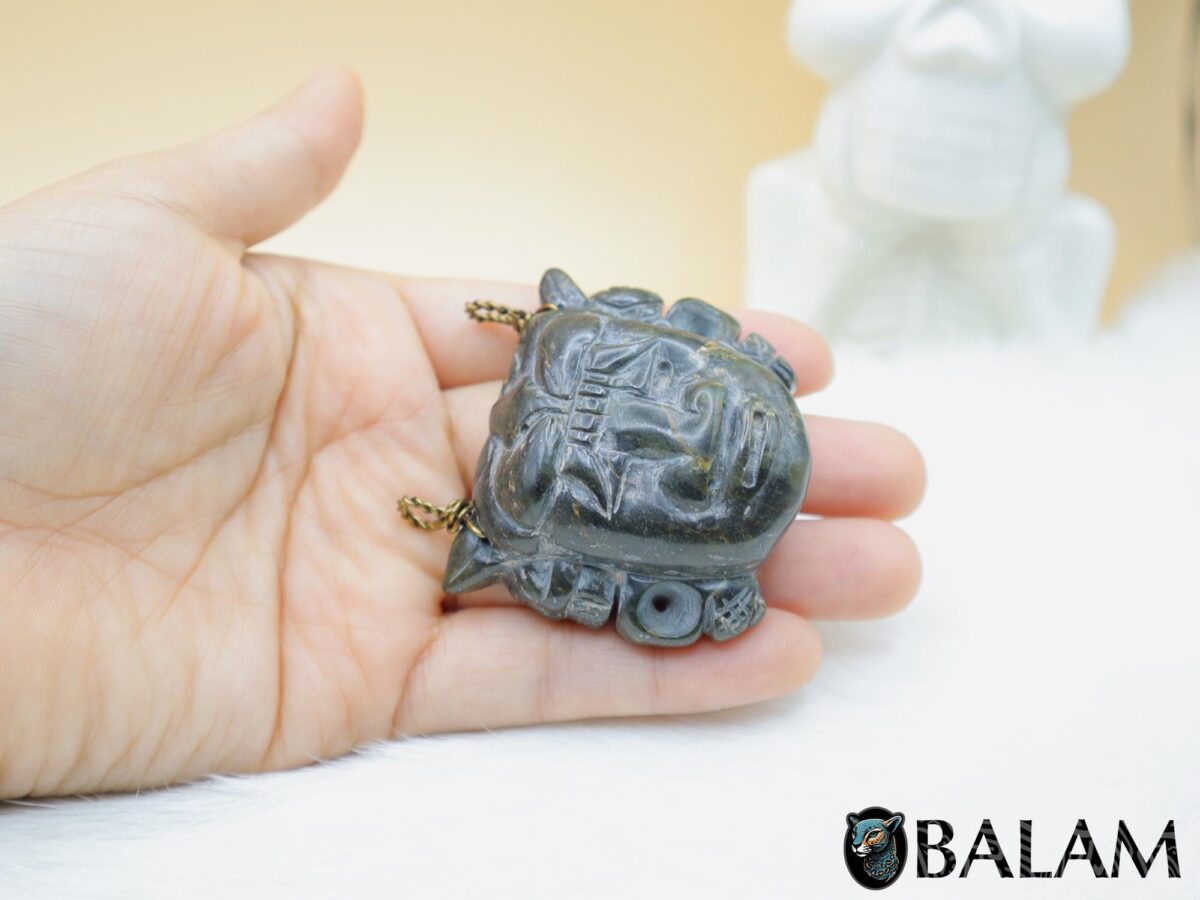 Jaguar warrior, Jade pendant, Carved artwork, Guerrero jaguar. Serpentine mask. Read Description - Image 3