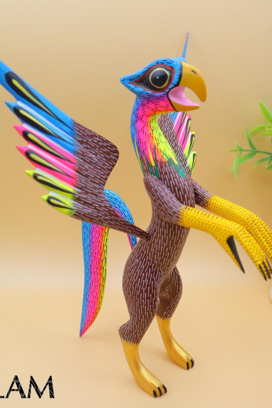 Grifo alebrije, Aguila alebrije, Alebrije from Oaxaca, alebrije, Copal wood sculpture, Wood Art, Alebrije art, Griffin, Phoenix, eagle.