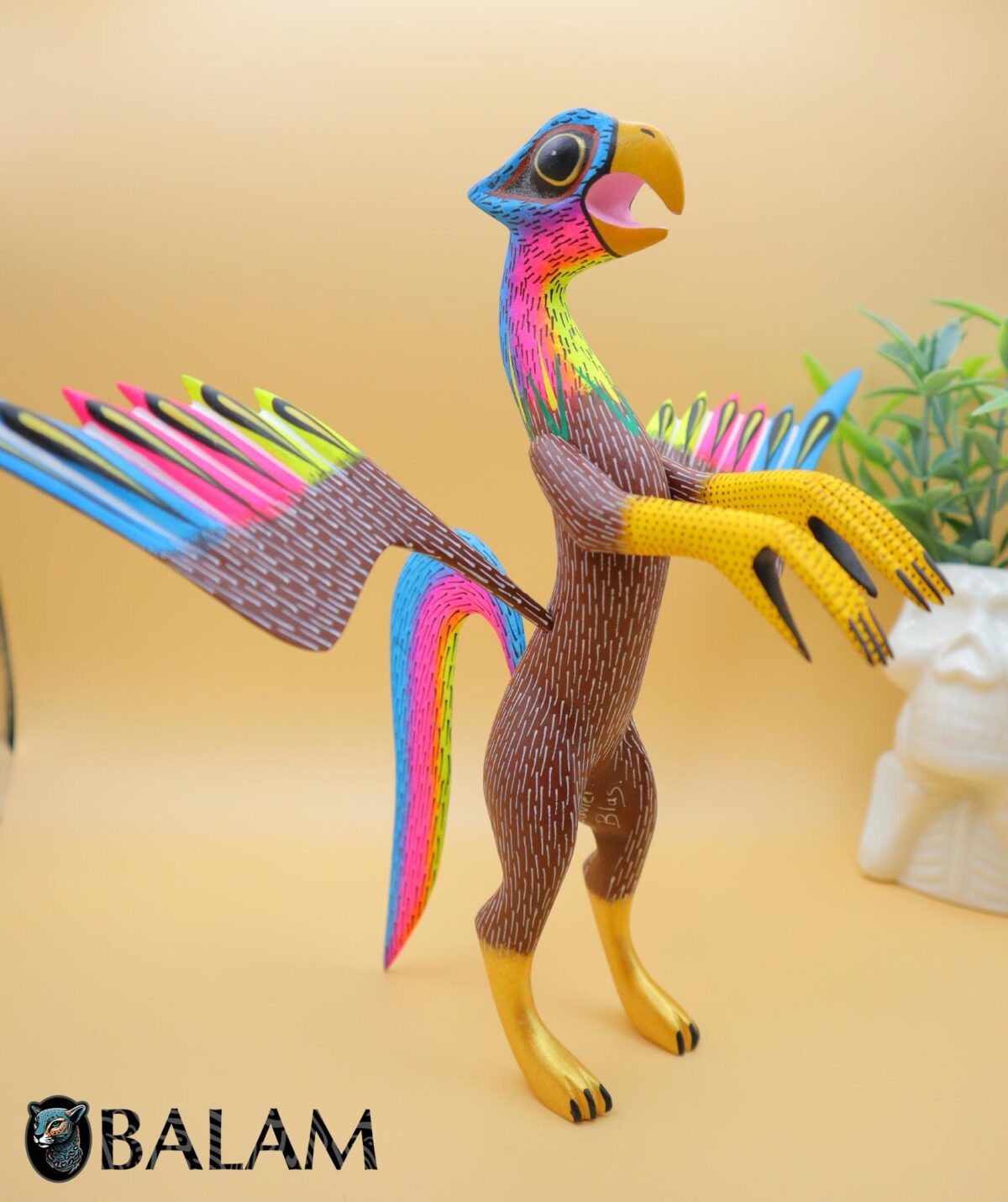 Grifo alebrije, Aguila alebrije, Alebrije from Oaxaca, alebrije, Copal wood sculpture, Wood Art, Alebrije art, Griffin, Phoenix, eagle. - Image 3